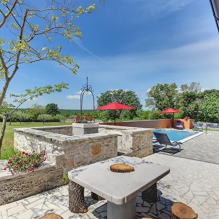 Mateo Holiday home