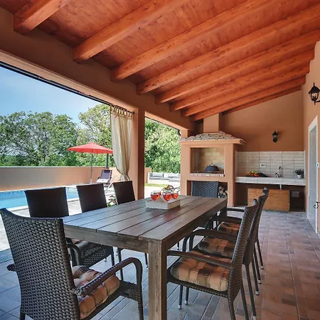 Holiday home Mateo Krnica